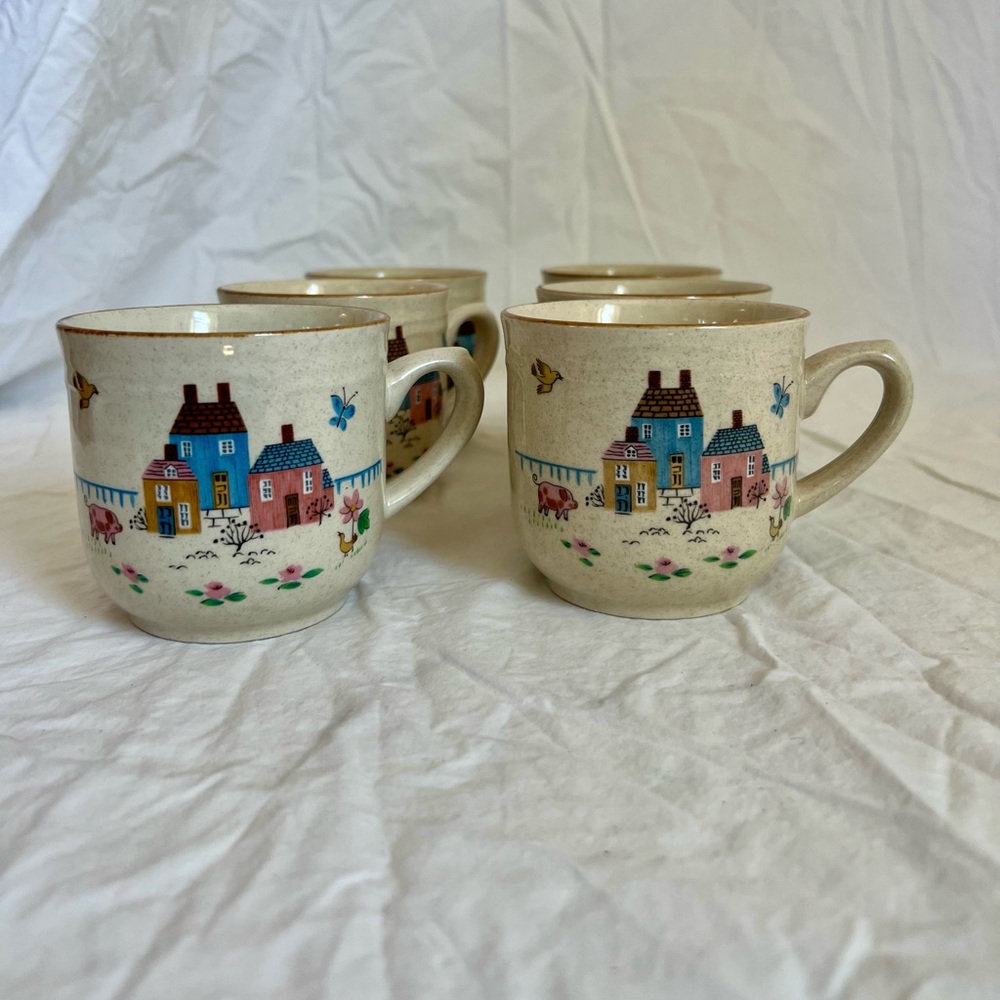 Vintage Set of 6 International Tableworks Tea Cups in the Heartland Pattern